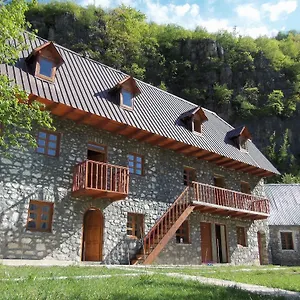 Bujtina Berishta Theth